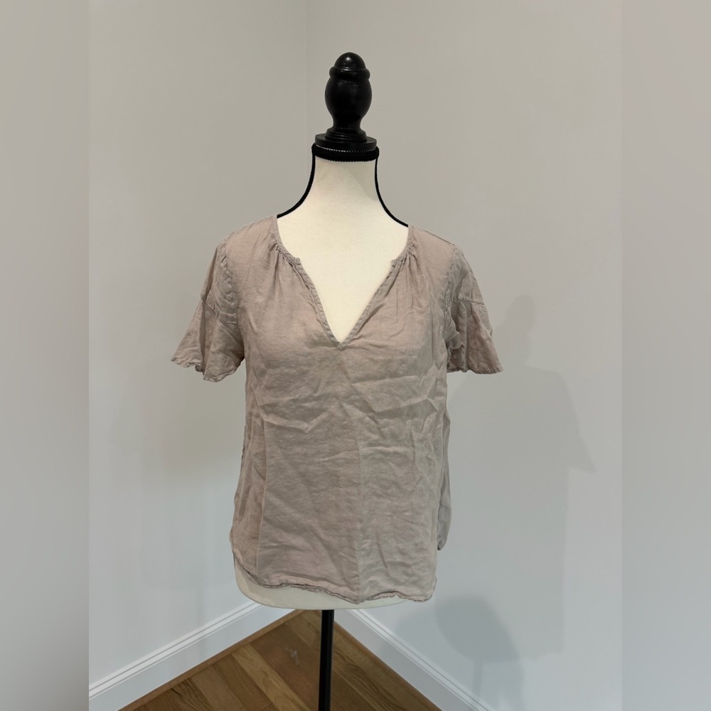 🤍 Velvet by Graham & Spencer Cream Jennifer Lennon Top - Size Small ✨